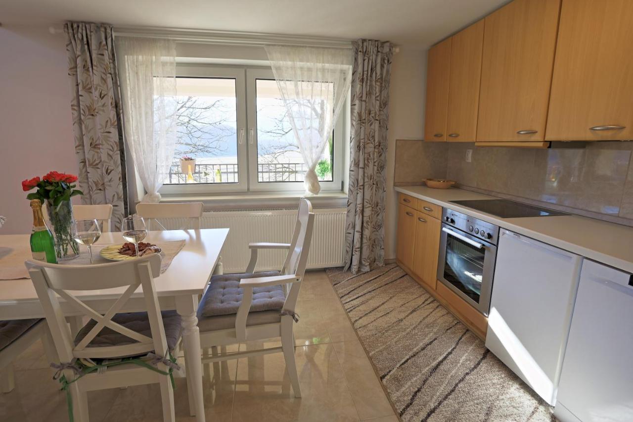 Luxury Apartman Alex With Sauna In The Village Otocac Exterior photo