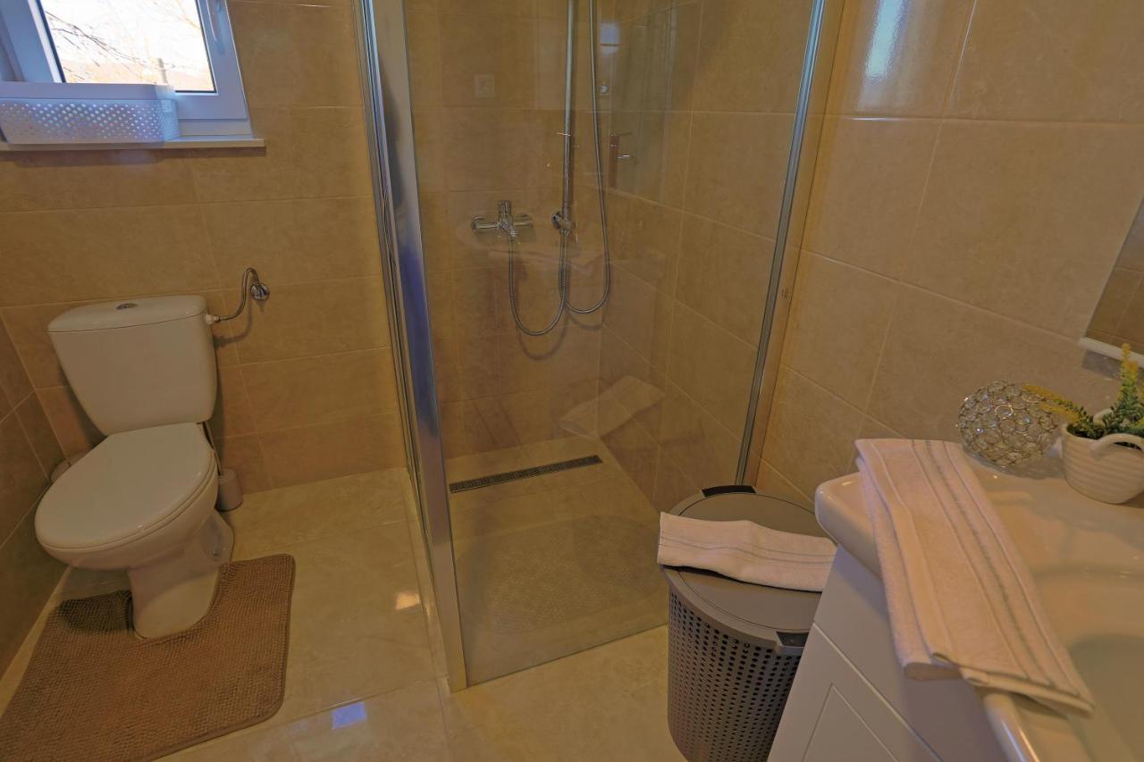 Luxury Apartman Alex With Sauna In The Village Otocac Exterior photo